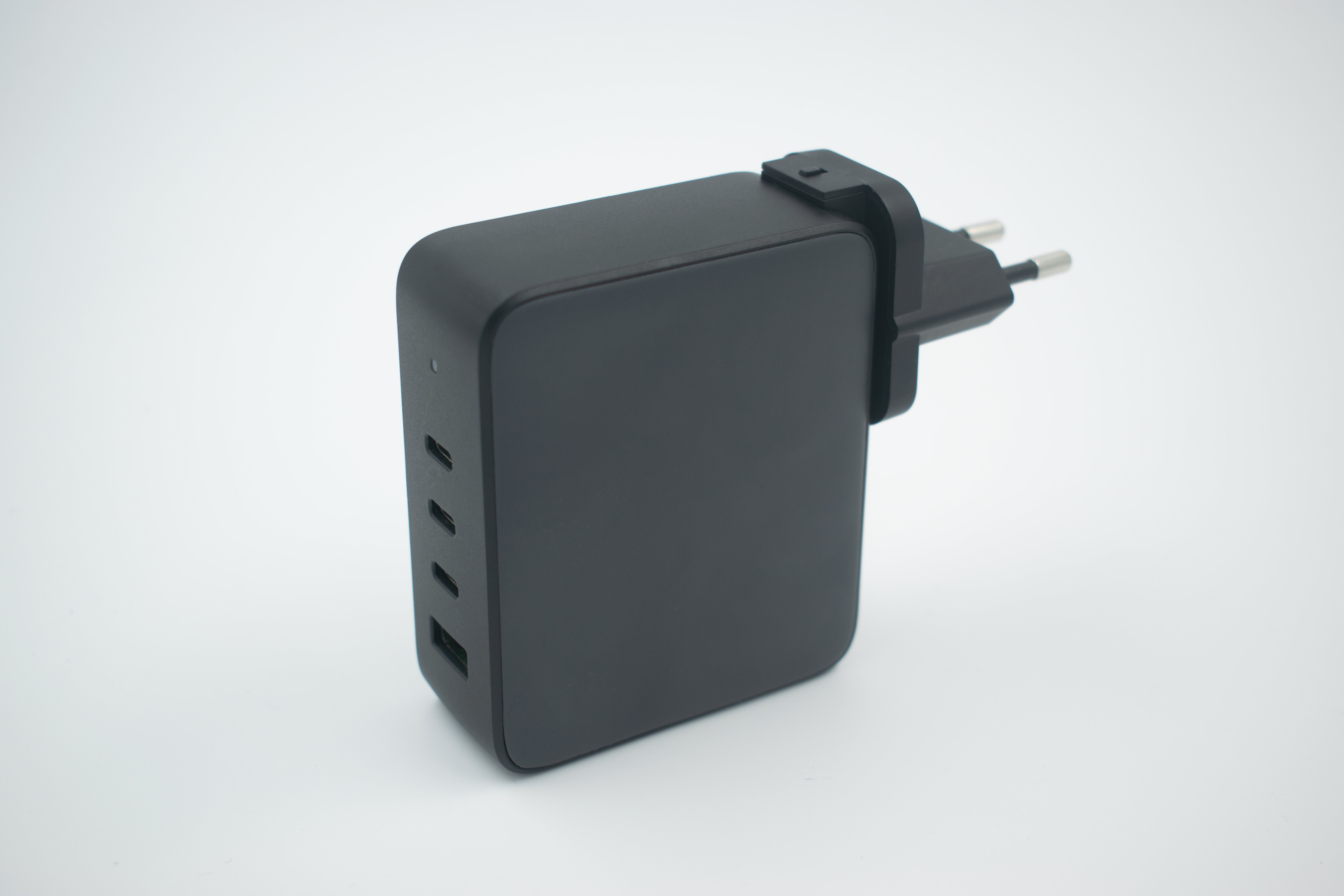 BLUEJAY GaNGO 3 140W